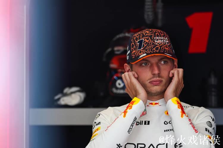 F1荷兰站排位赛：皮亚斯特里摘得杆位，维斯塔潘排名第三